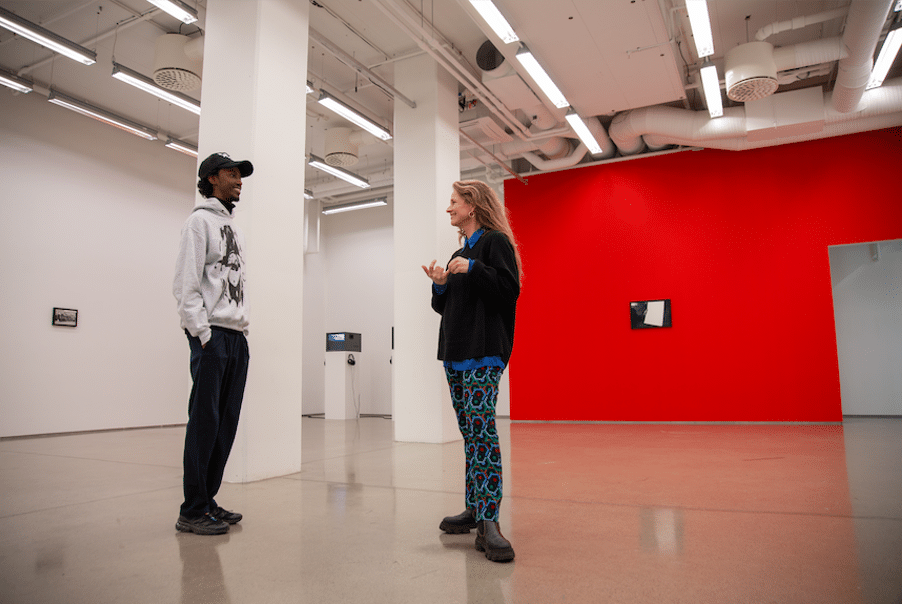Mohamed Bashir og Kathrine Wilson i Kunsthall Oslo